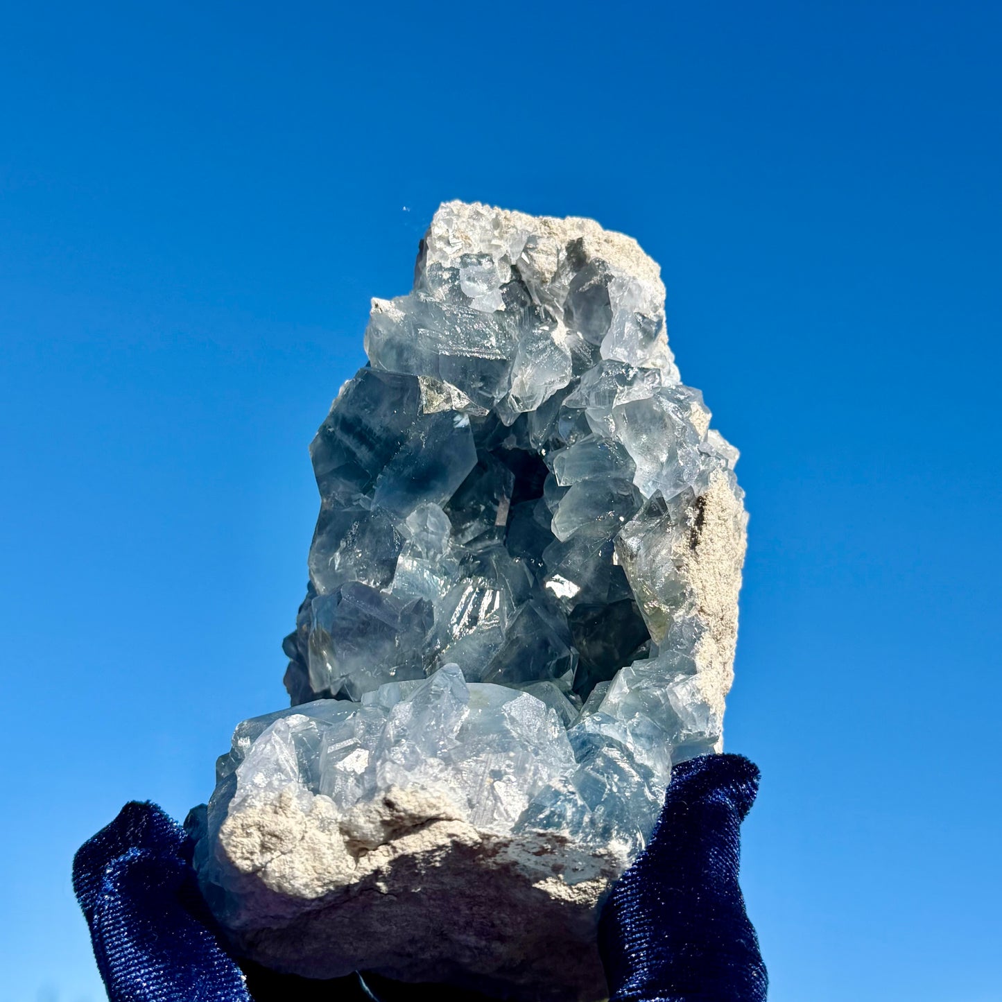 Blue Calcite Cluster with Custom Display Stand　ブルーカルサイト　＃BC-054