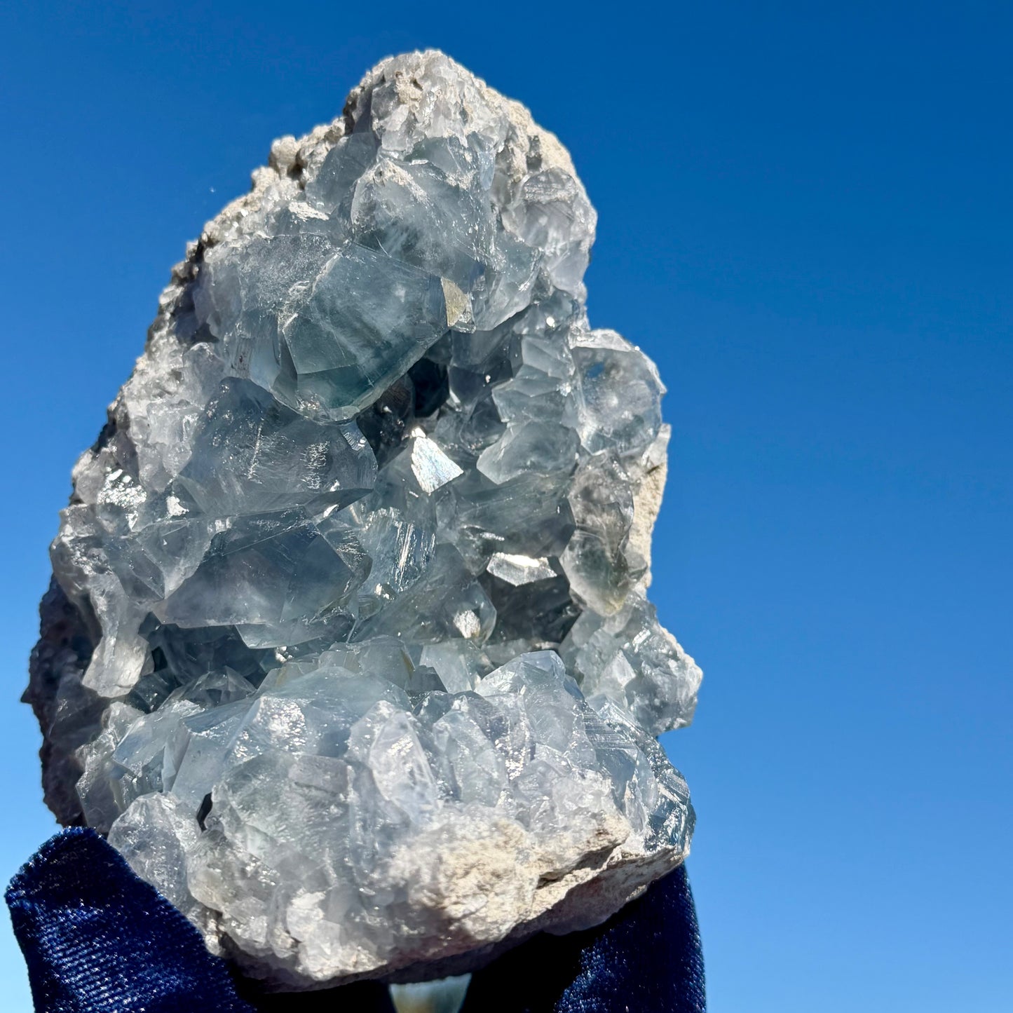 Blue Calcite Cluster with Custom Display Stand　ブルーカルサイト　＃BC-054