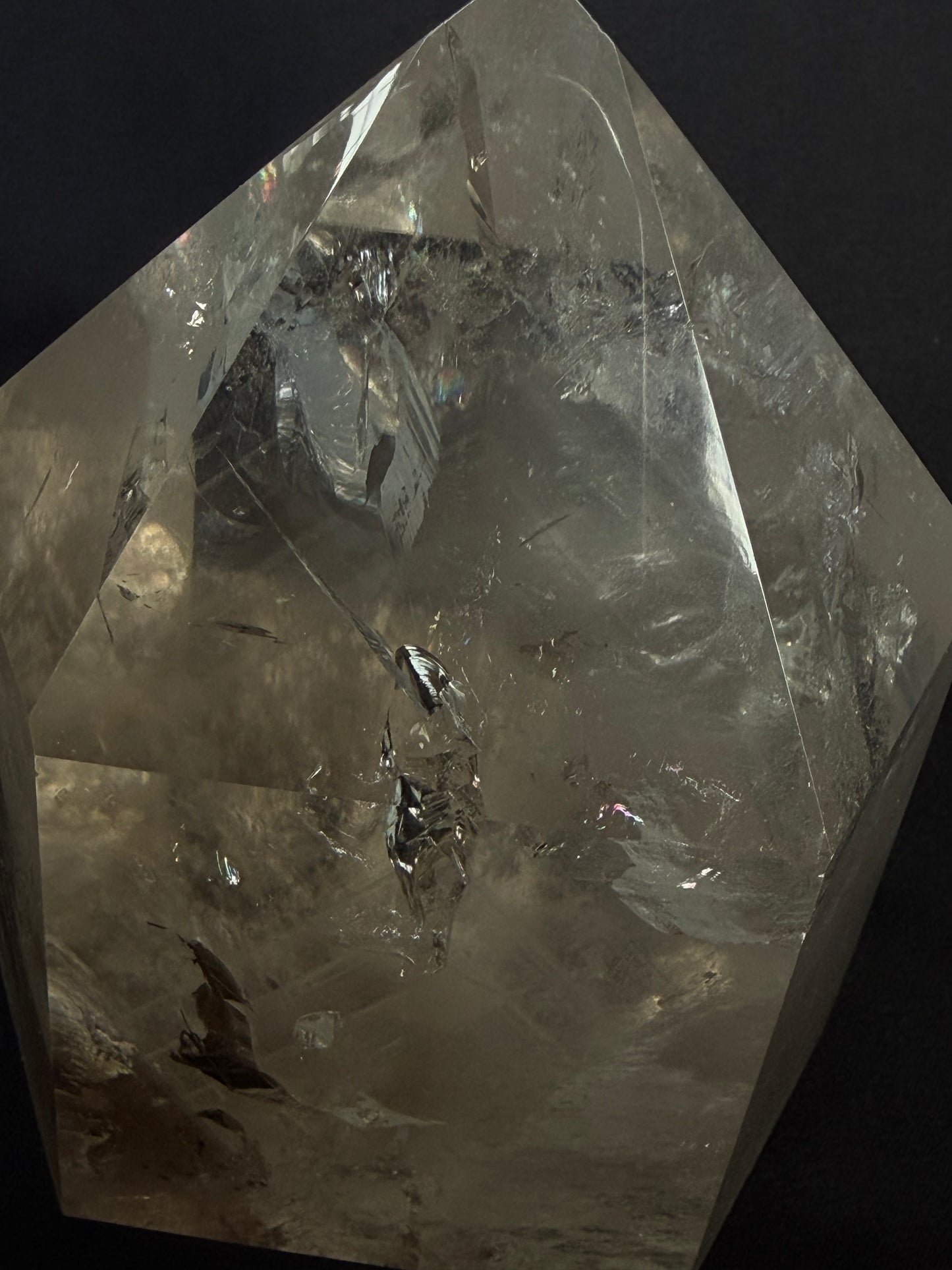 [Collector's Grade] Premium Phantom Quartz with Rainbows (4.7" / 2.26 lbs) 1kg #CQ-052