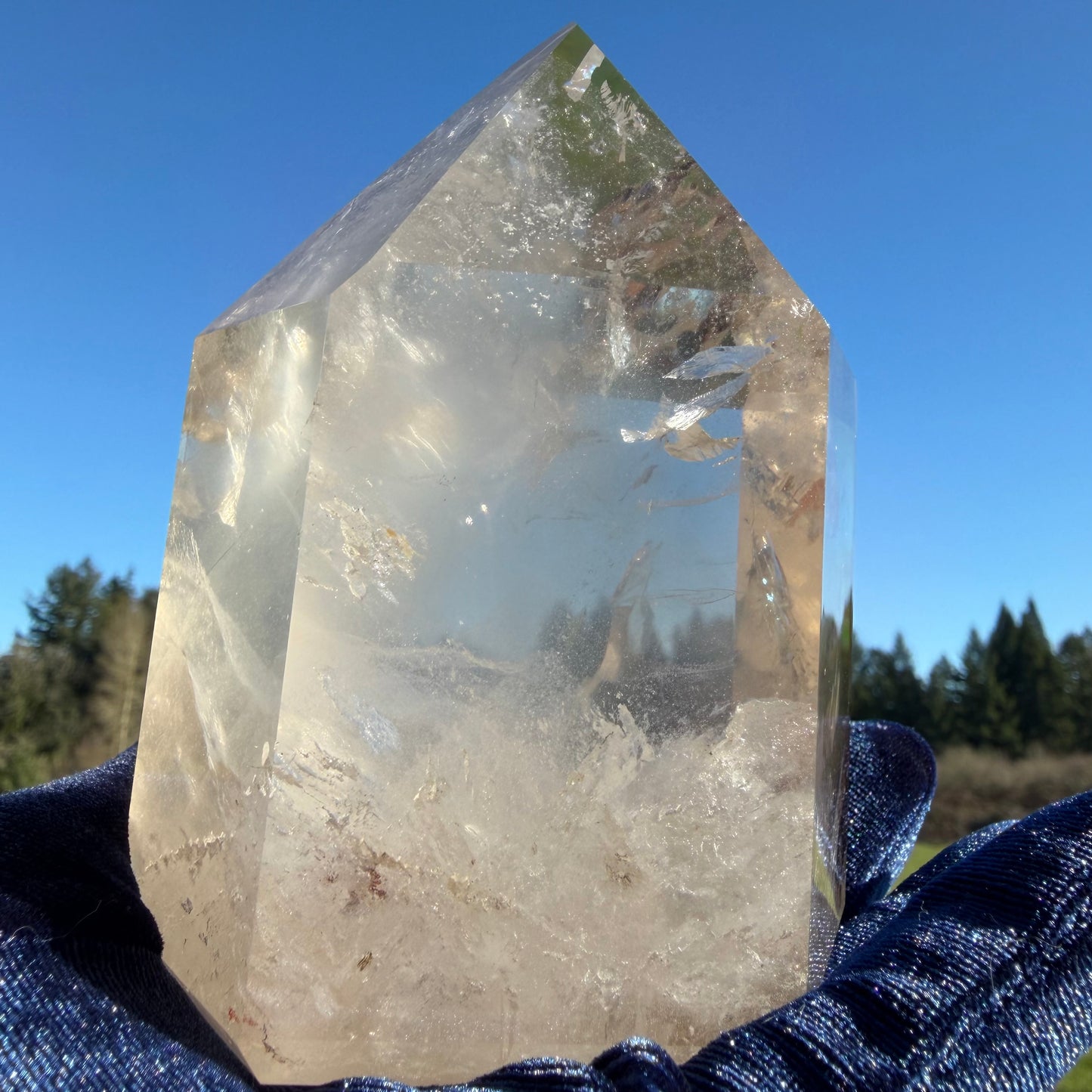 [Collector's Grade] Premium Phantom Quartz with Rainbows (4.7" / 2.26 lbs) 1kg #CQ-052