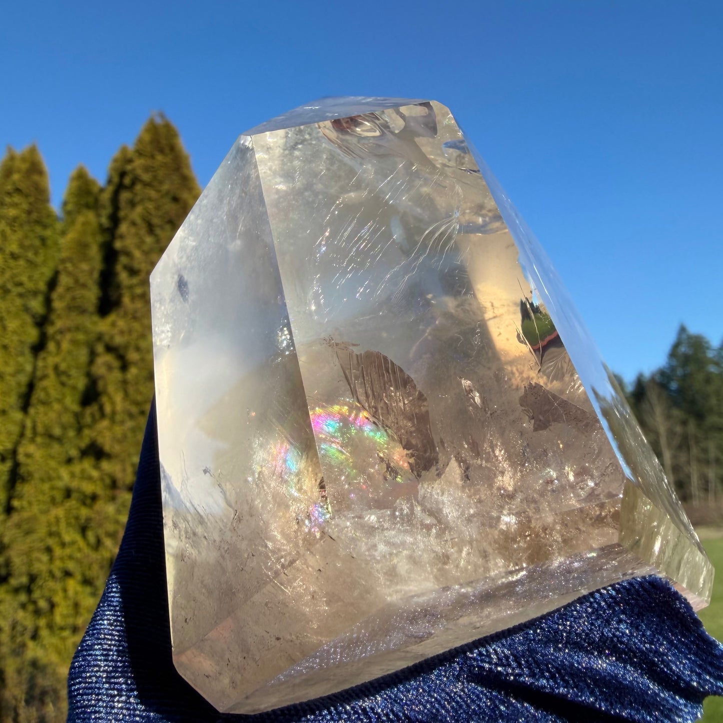 [Collector's Grade] Premium Phantom Quartz with Rainbows (4.7" / 2.26 lbs) 1kg #CQ-052