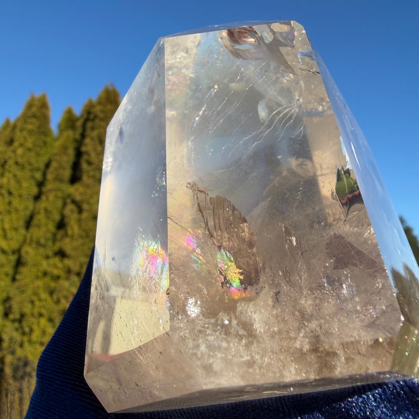 [Collector's Grade] Premium Phantom Quartz with Rainbows (4.7" / 2.26 lbs) 1kg #CQ-052