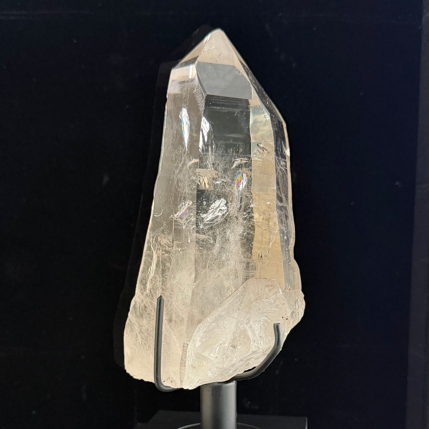 Ultra-Clear Lemurian Seed Quartz Point - Includes Custom Gallery Stand レムリアンシード・クォーツ クリスタルポイント(虹入)  - カスタムスタンド付#LQ-058