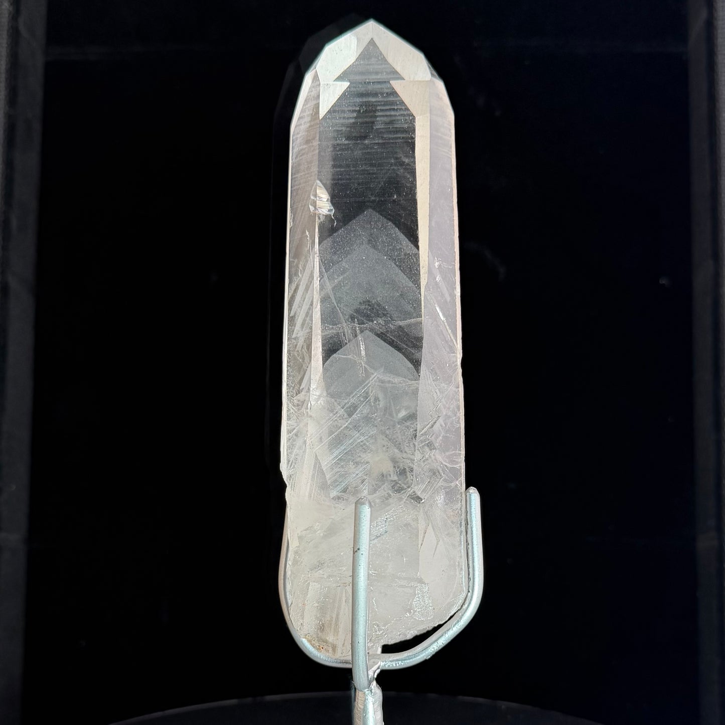Exceptional Lemurian Seed Crystal with Phantom Layers and Rainbow【幻のファントムと虹】 #LQ-010