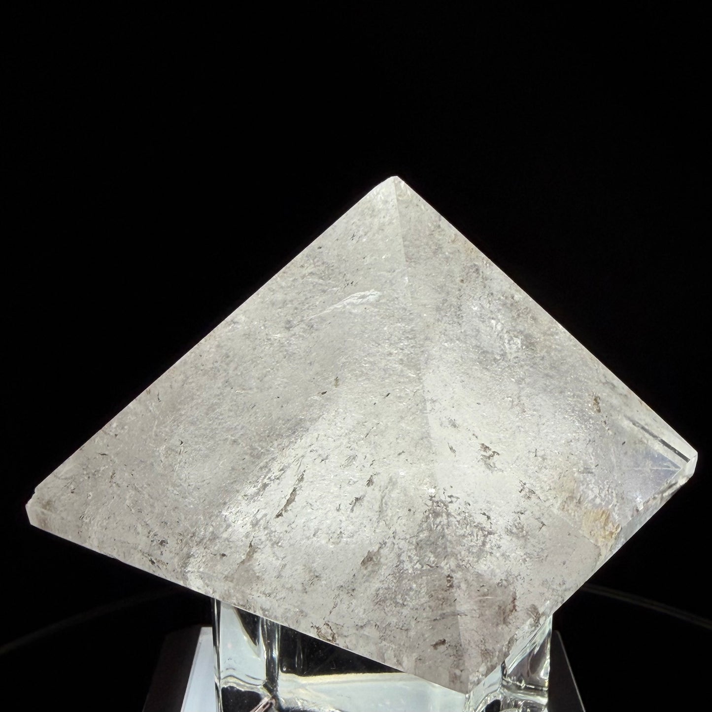 Clear Quartz Pyramidクリアクォーツ・ピラミッド 42mm 168g #CQ-064