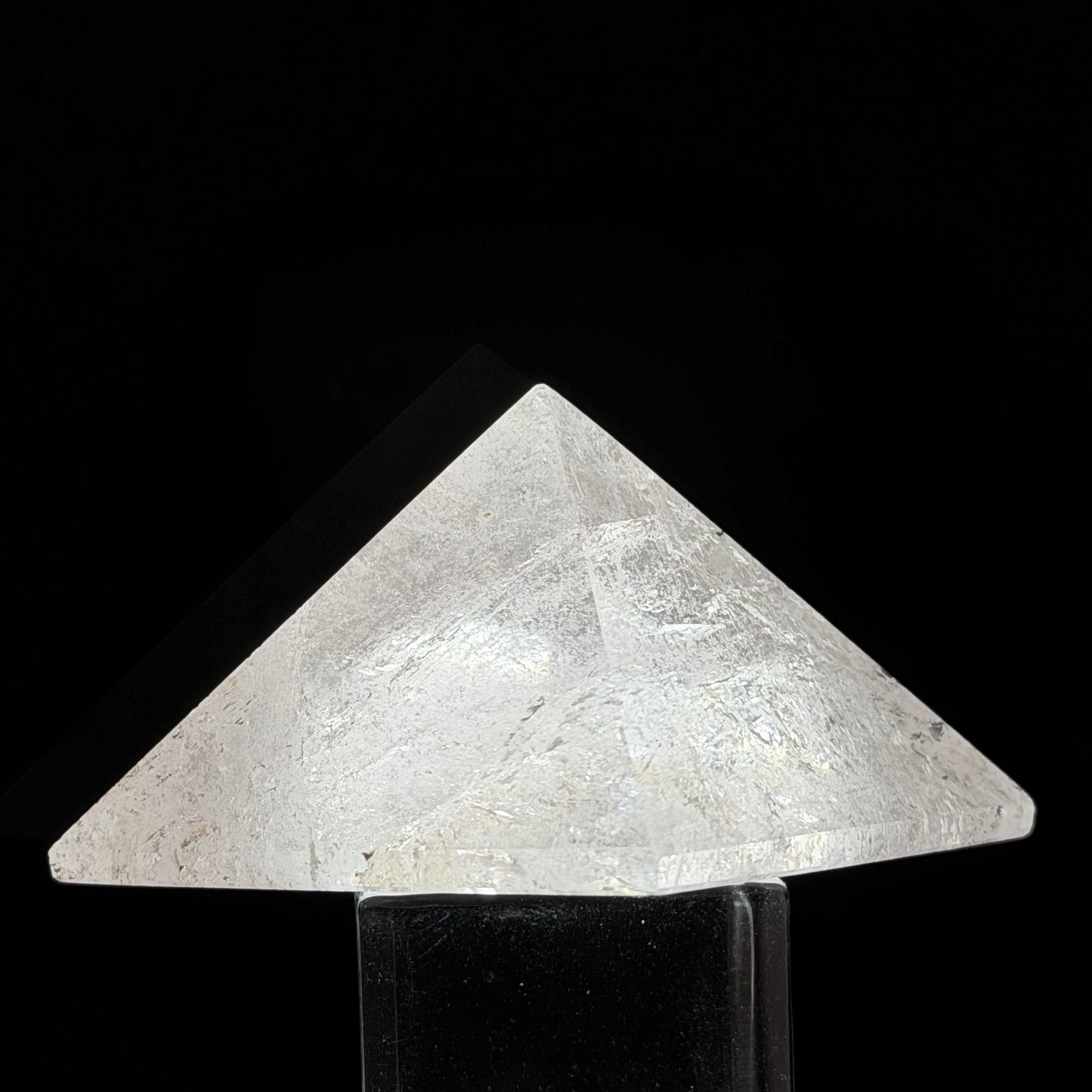 Clear Quartz Pyramidクリアクォーツ・ピラミッド 42mm 168g #CQ-064