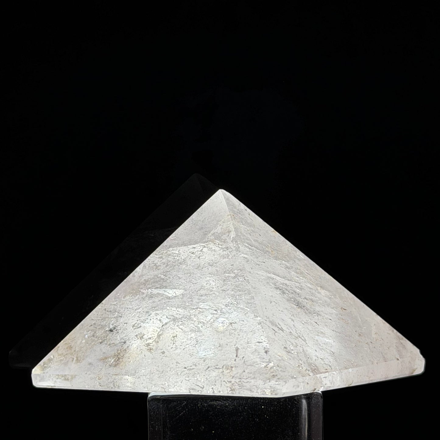 Clear Quartz Pyramidクリアクォーツ・ピラミッド 42mm 168g #CQ-064