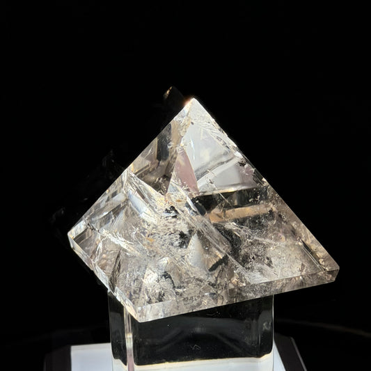 Light Smoky Quartz Pyramid ライト・スモーキークォーツ・ピラミッド40mm 86g #SQ-065