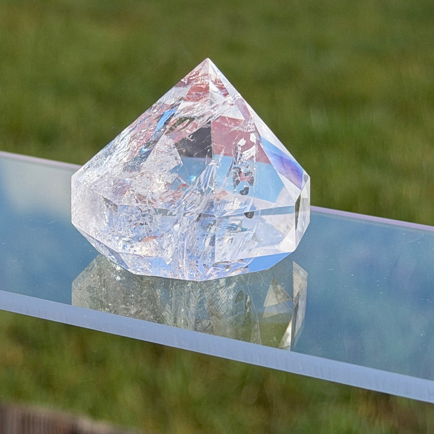 Multi-Faceted Rainbow Quartz 40mm, 94g #CQ-095
