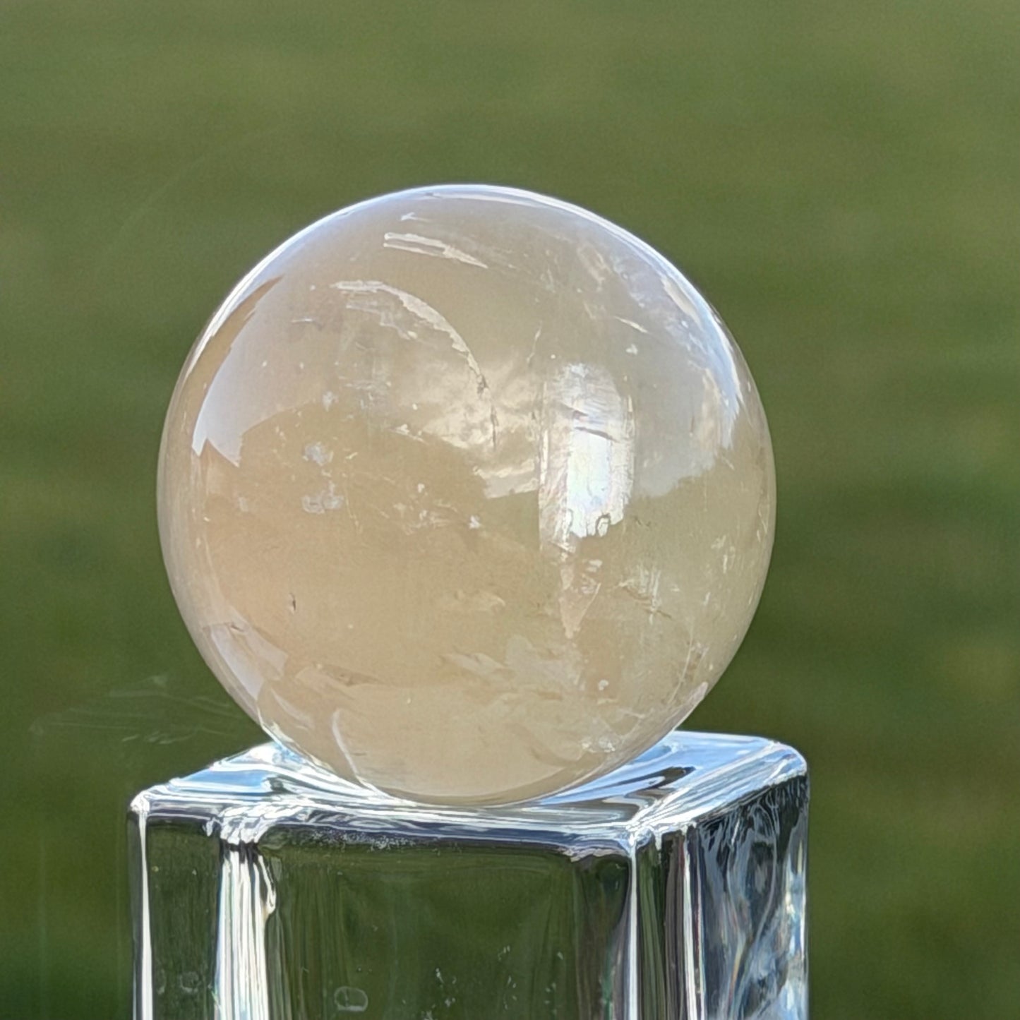 Citrine Sphere with Rainbows シトリン・スフィア（丸玉）40mm #CIT-093